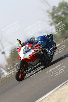 media/Sep-20-2025-TrackDaz (Sat) [[27f0cde673]]/B Group/1120am (Turn 2)/